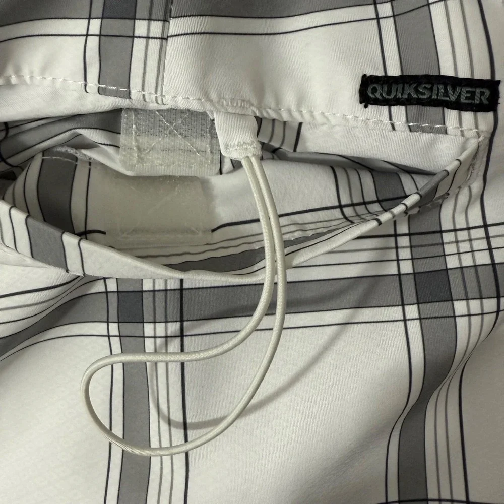 Quiksilver Hybrid Shorts Mens 36 White Plaid‎ Amphibians Board Shorts Stretch